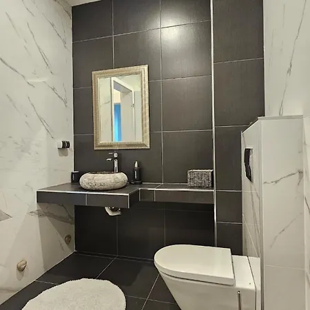 Cozy Urban Heaven With Dedicated Parking Spot Apartment Sofia