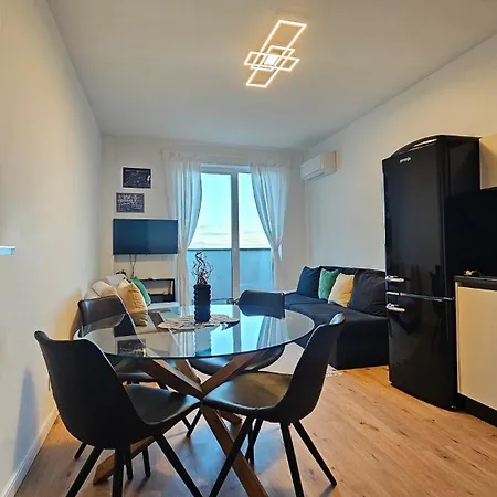 Cozy Urban Heaven With Dedicated Parking Spot Apartment *